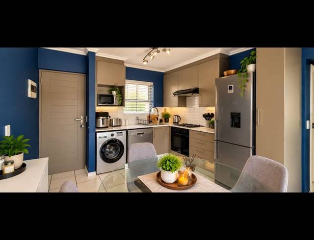 1 BEDROOM APARTMENT FOR SALE IN BRYANSTON
